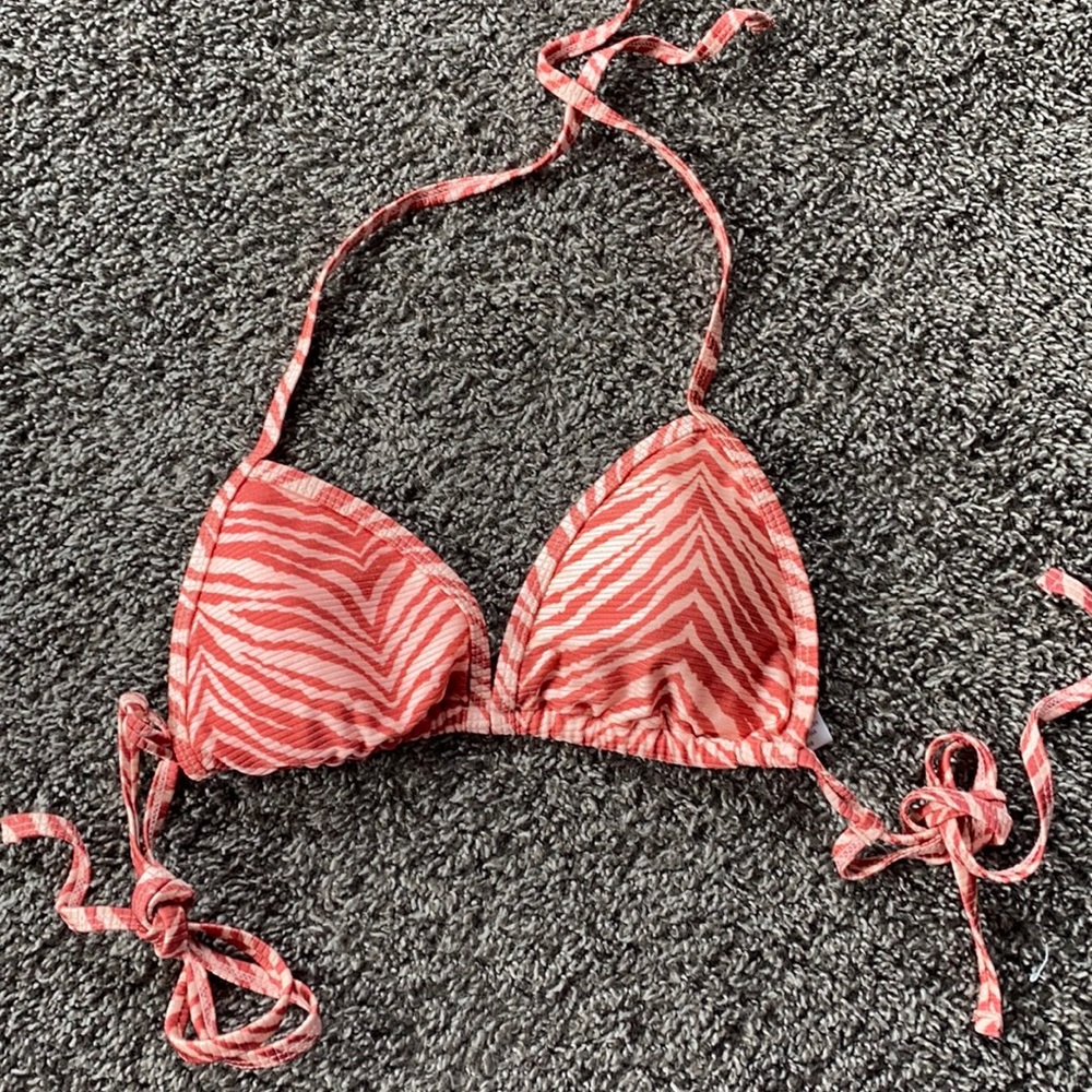 CUTE BIKINI TOP